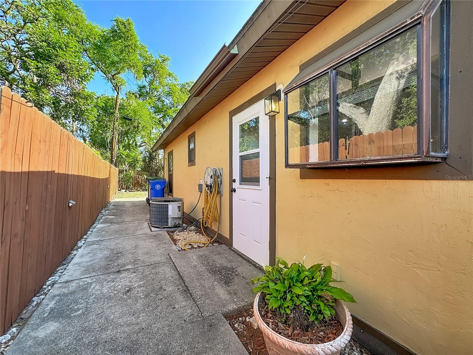 VIKING VILLAS - Residential