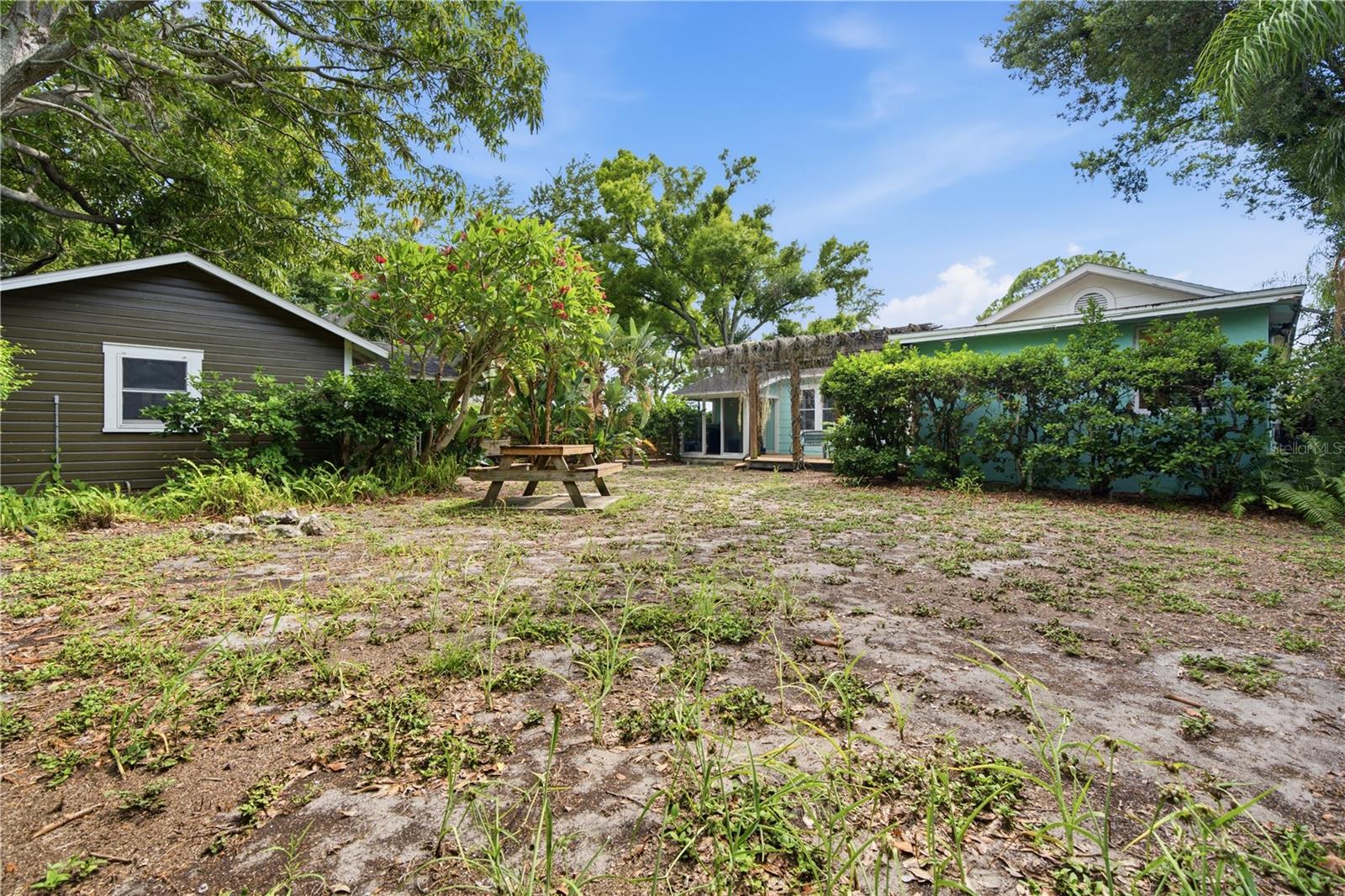 ONWEGO PARK - Residential