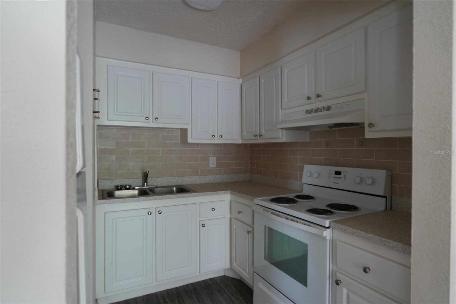 PINELLAS CREST REPLAT - Residential Lease