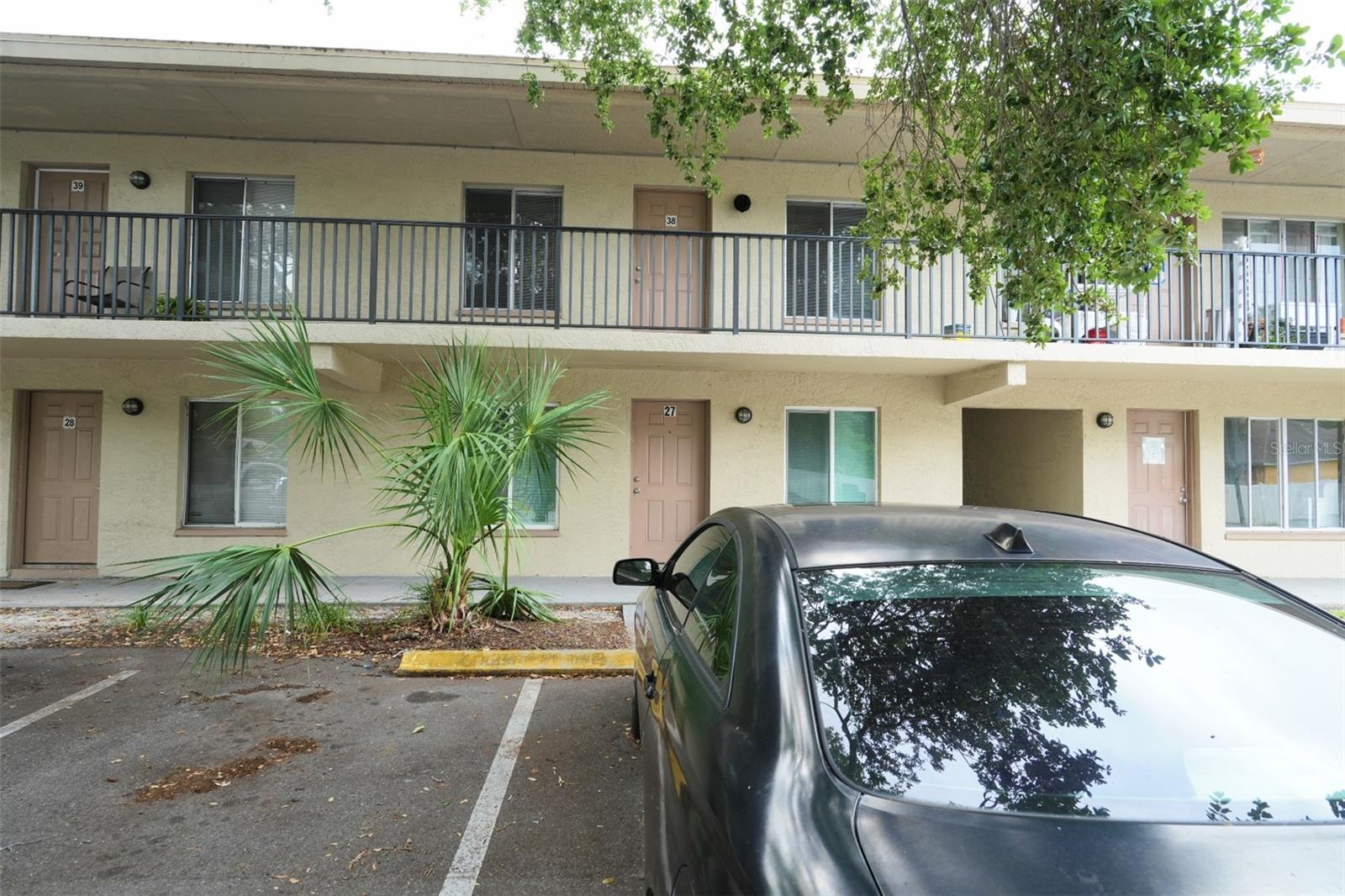 PINELLAS CREST REPLAT - Residential Lease