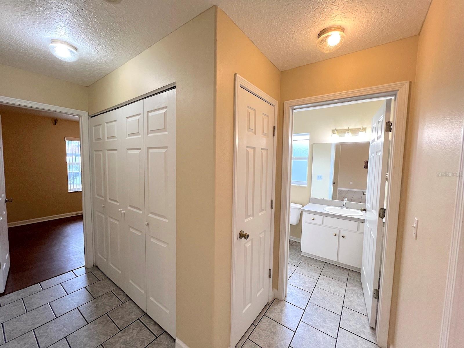 SOUTHWEST QUADRANT PH 01-04 - Residential Lease
