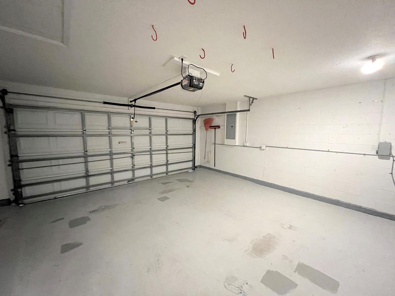 SOUTHWEST QUADRANT PH 01-04 - Residential Lease