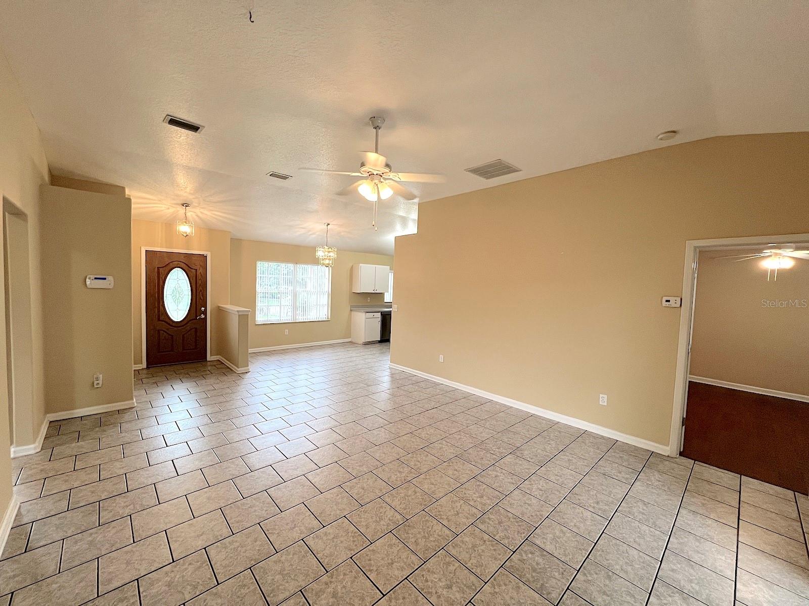 SOUTHWEST QUADRANT PH 01-04 - Residential Lease