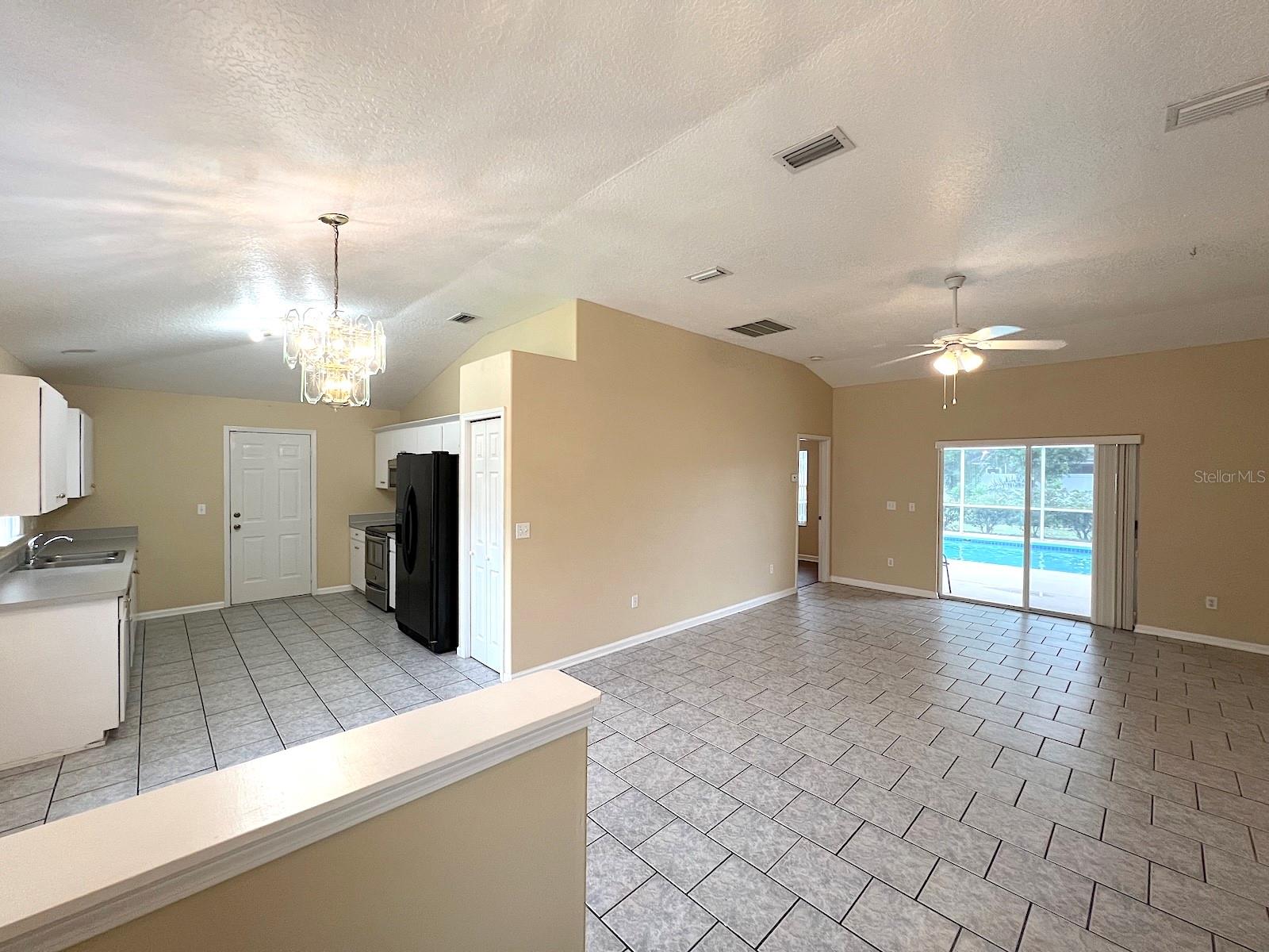 SOUTHWEST QUADRANT PH 01-04 - Residential Lease