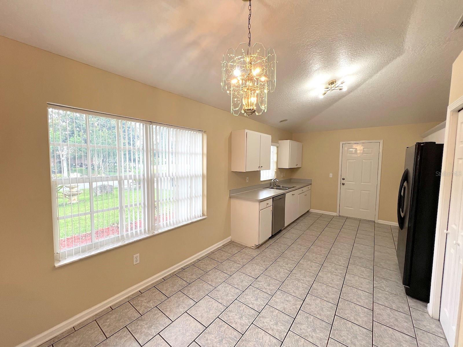 SOUTHWEST QUADRANT PH 01-04 - Residential Lease