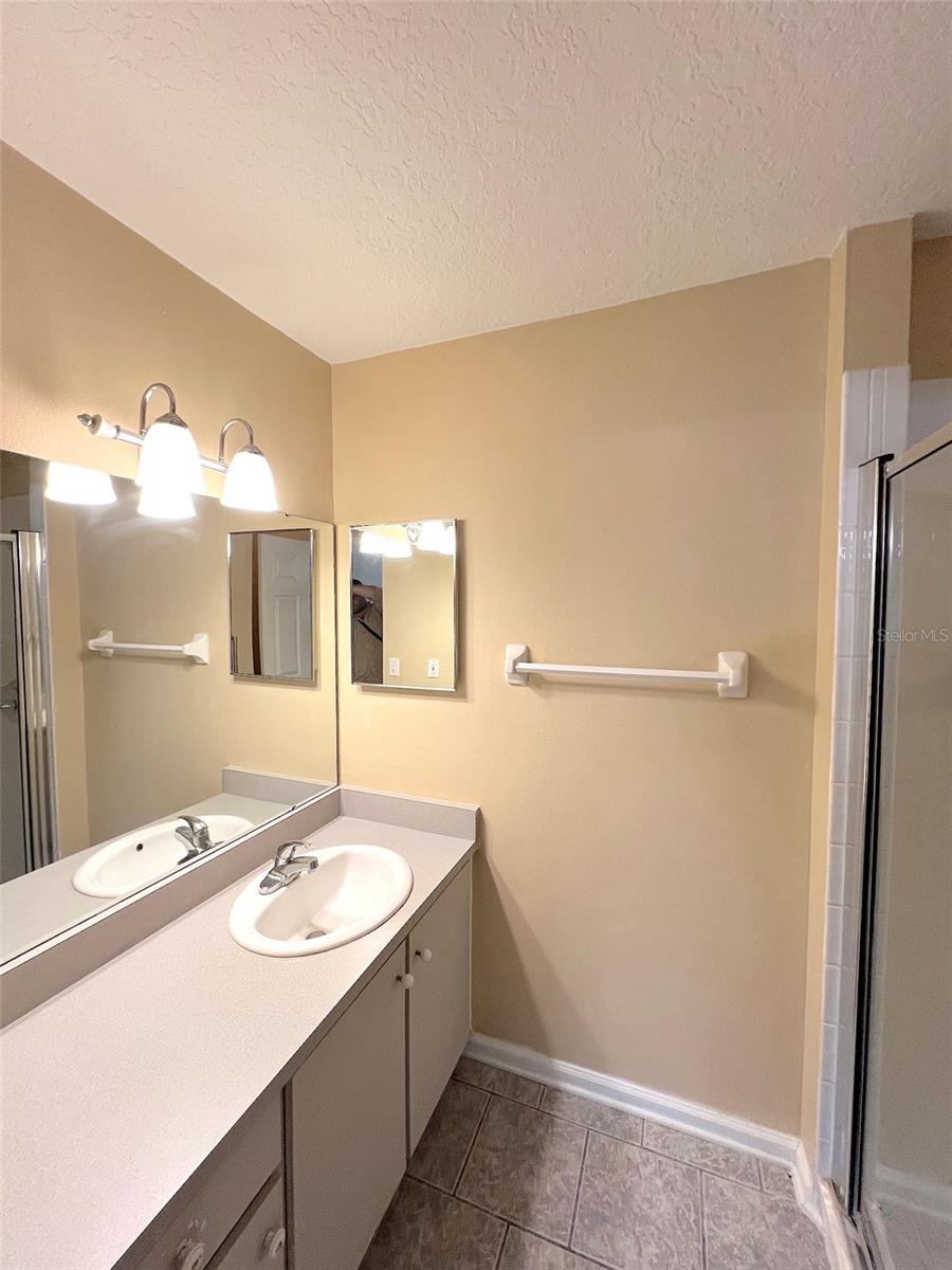 SOUTHWEST QUADRANT PH 01-04 - Residential Lease