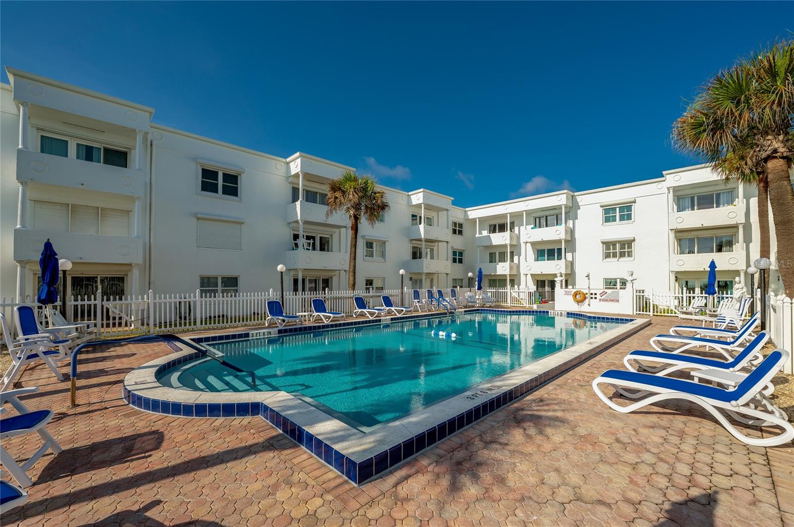 CORINTHIAN VILLAS - Residential