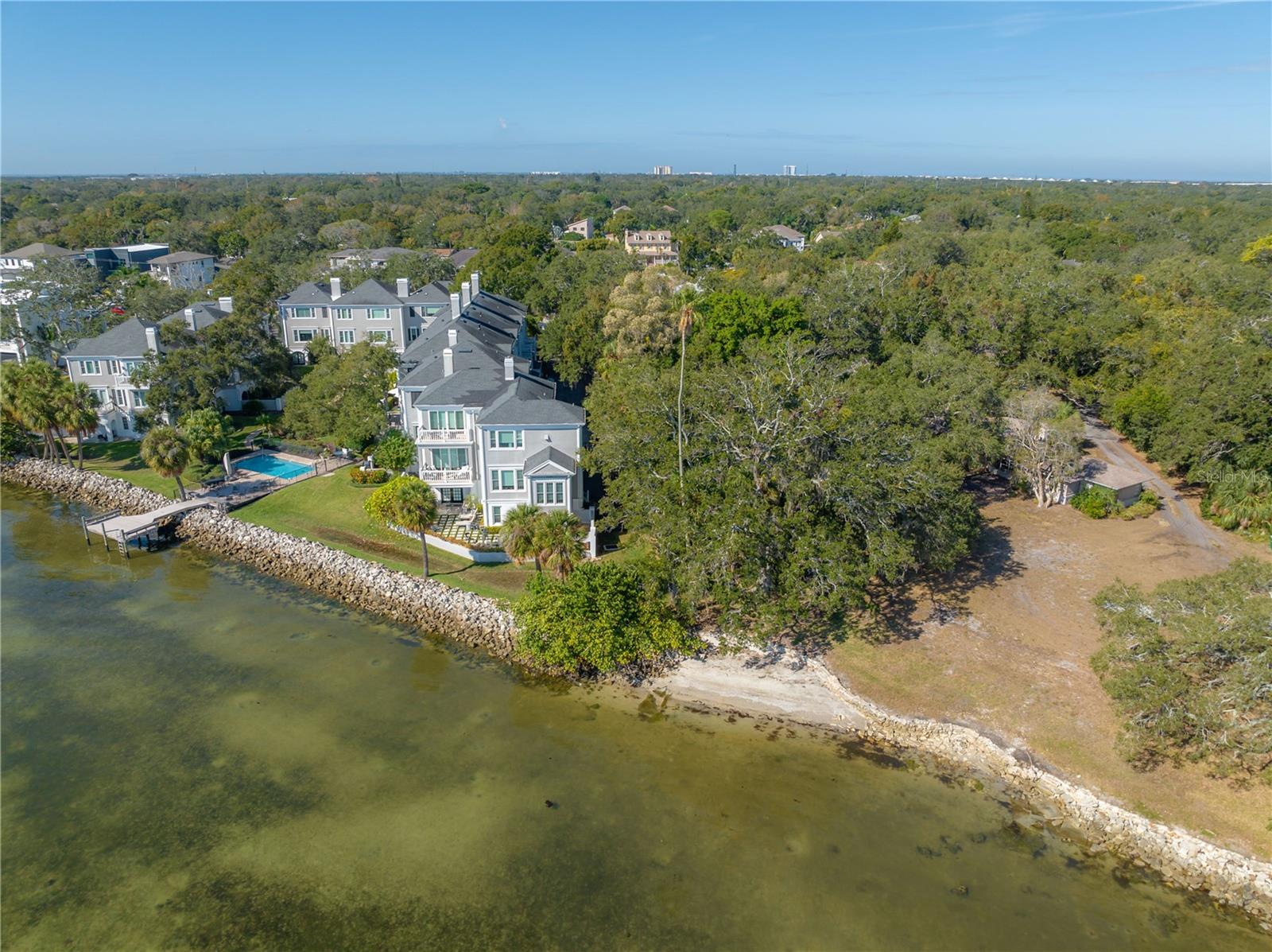 SHELL POINT - Residential