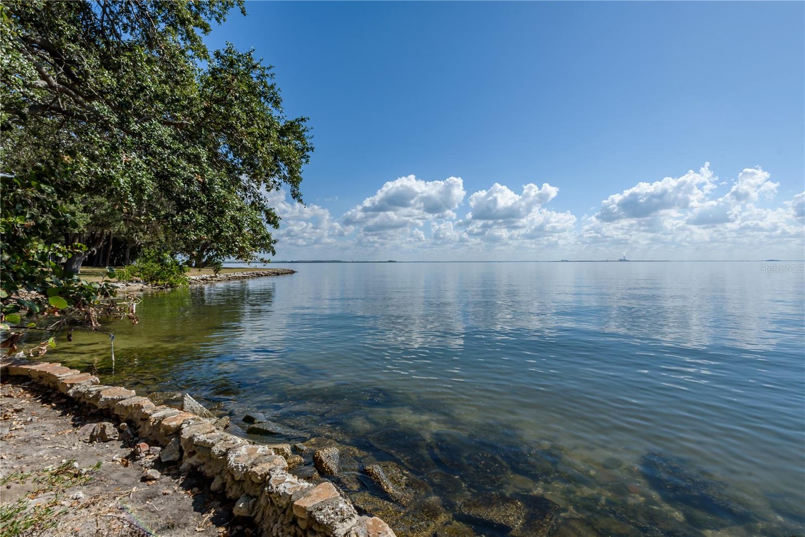 SHELL POINT - Residential