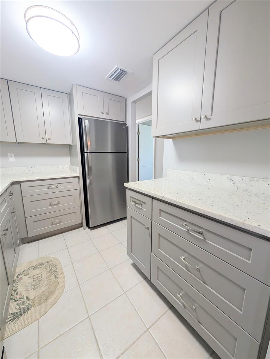 THE THIRD BAYSHORE - Residential