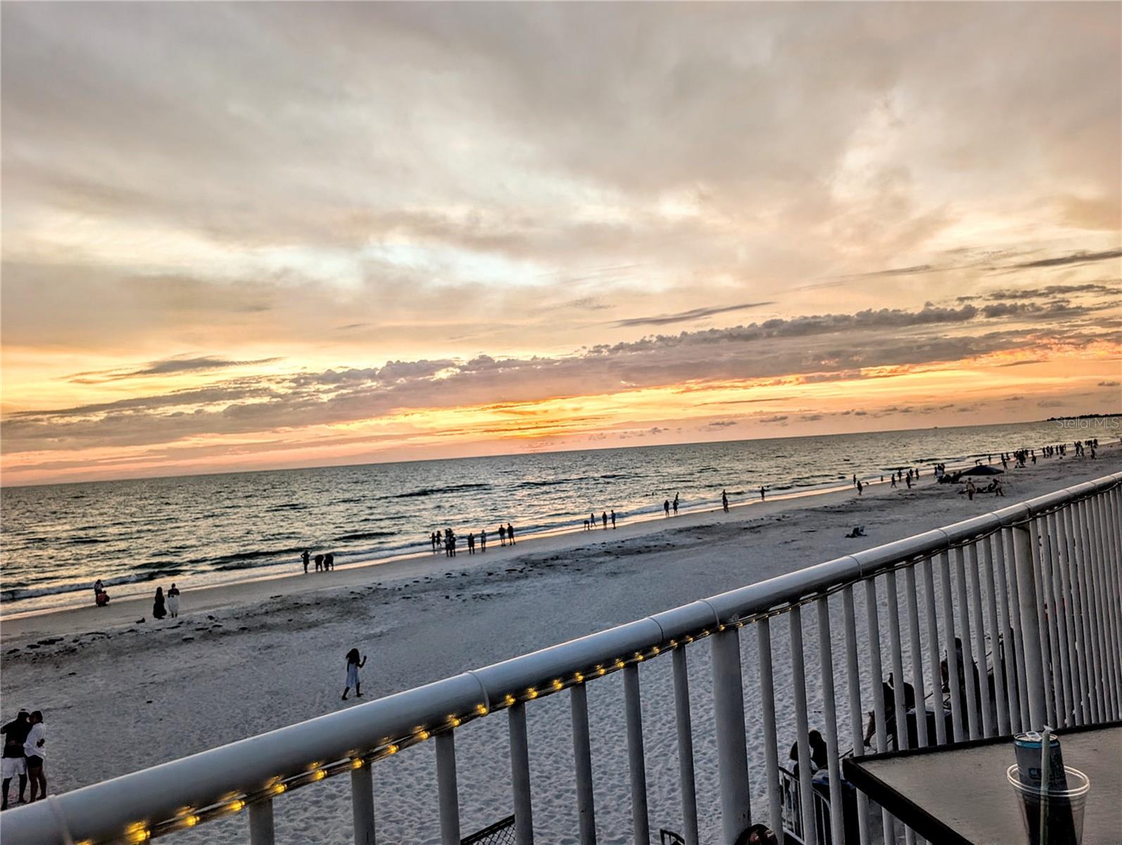 THE THIRD BAYSHORE - Residential