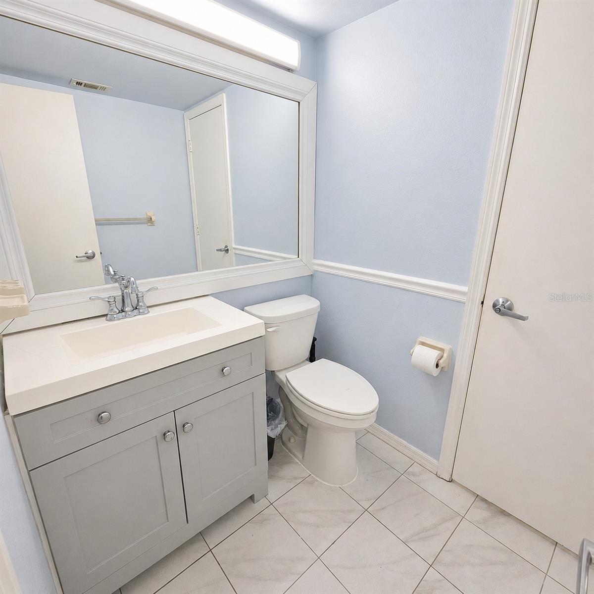 STONES THROW CONDO - Residential Lease