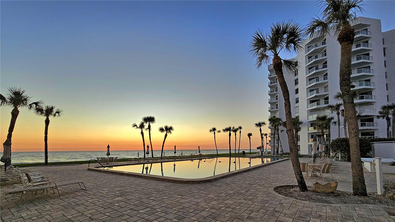 PRIVATEER SOUTH - Residential