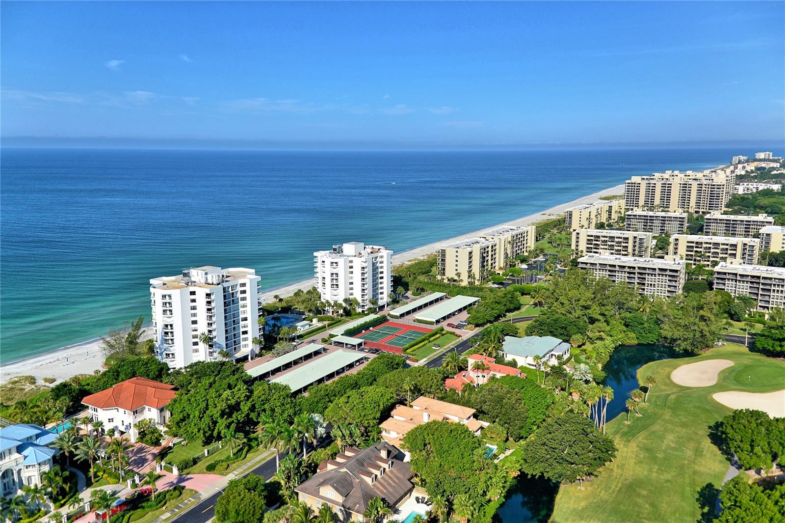 PRIVATEER SOUTH - Residential