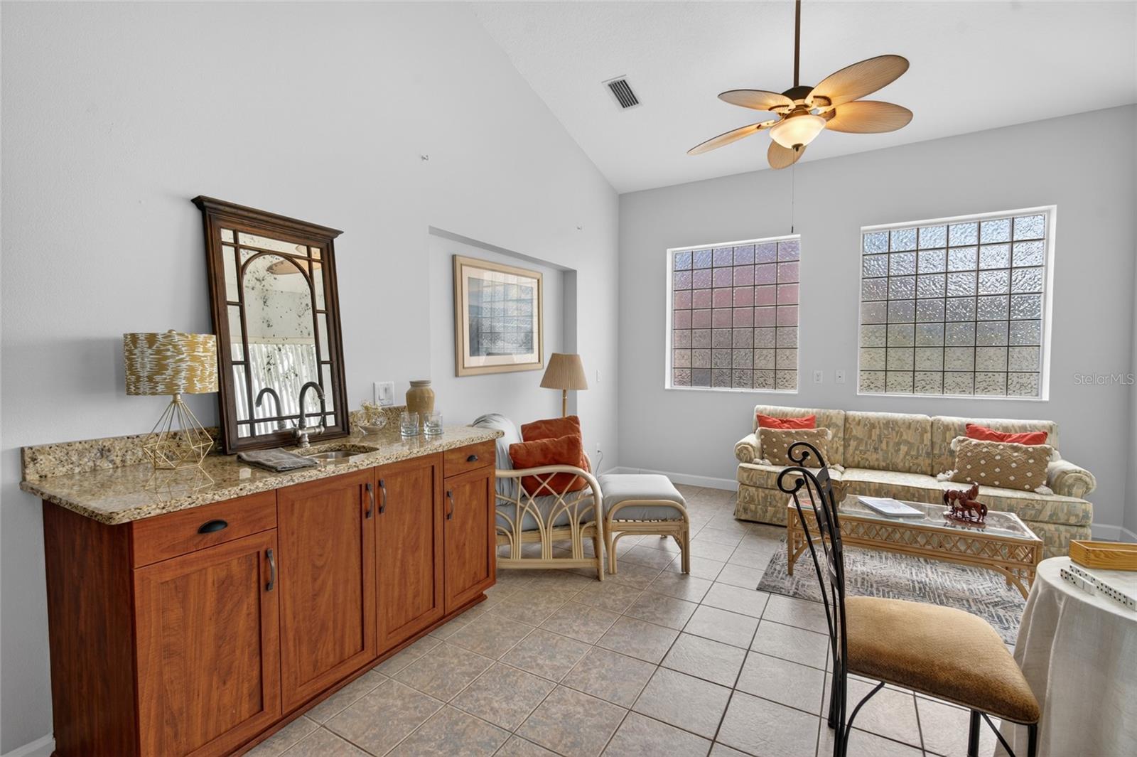 OCALA PALMS UN VI - Residential