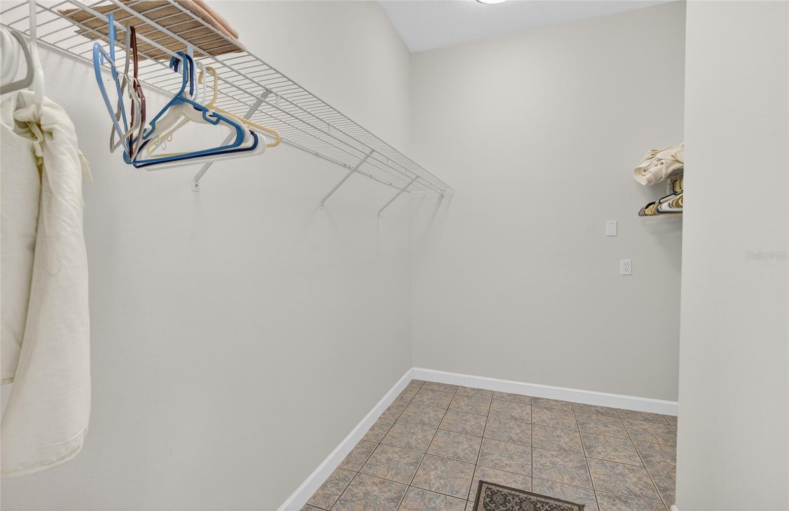 OCALA PALMS UN VI - Residential
