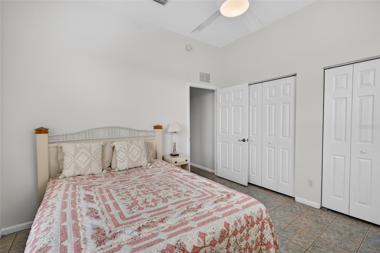 OCALA PALMS UN VI - Residential
