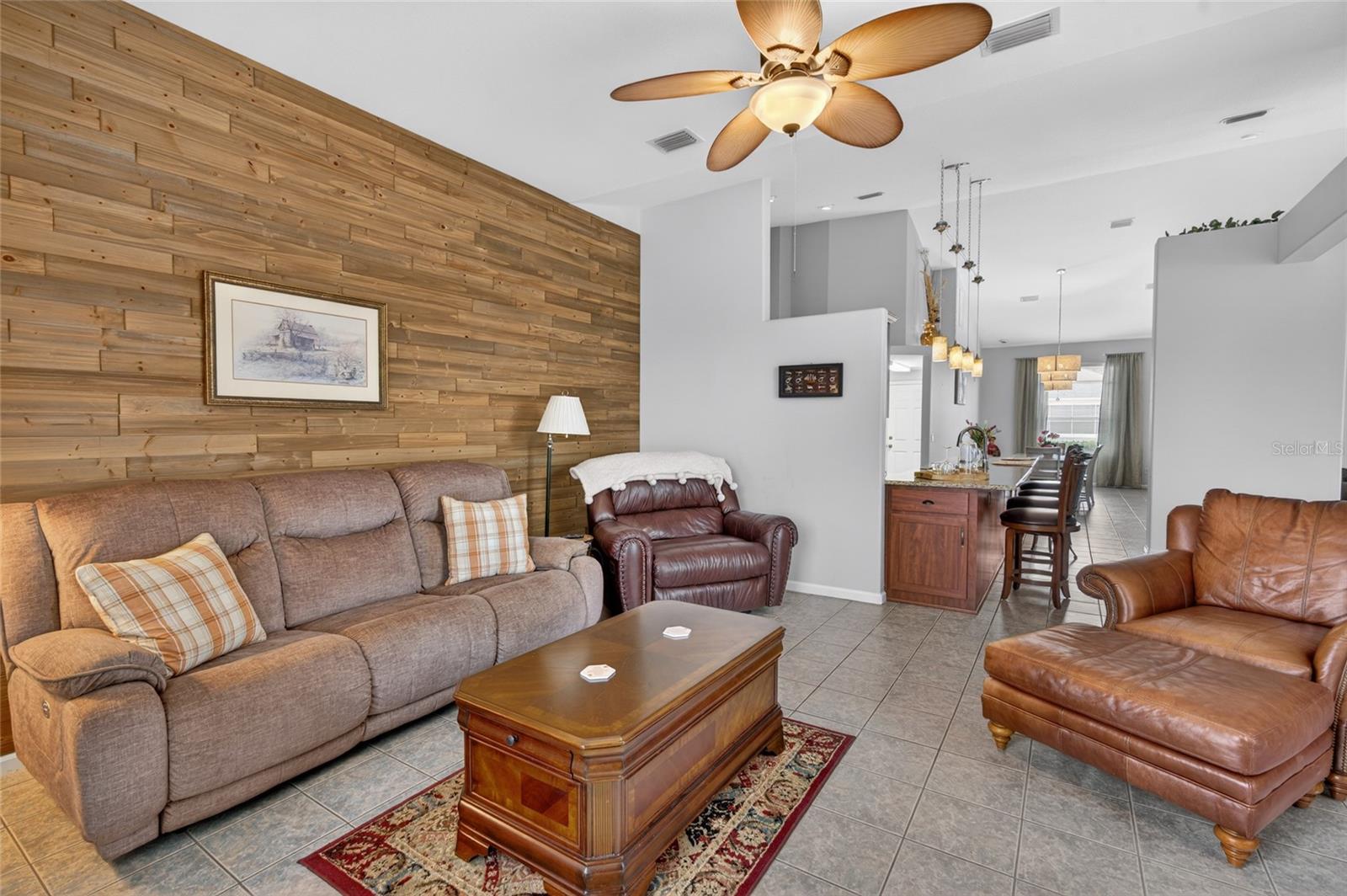 OCALA PALMS UN VI - Residential