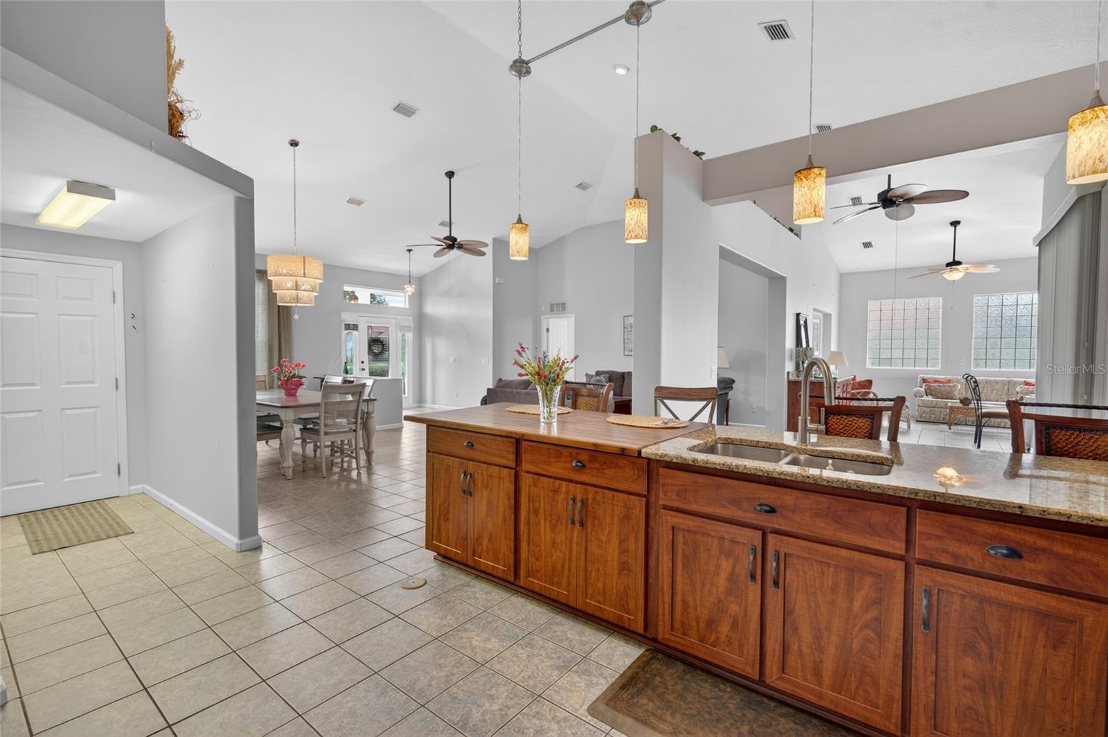 OCALA PALMS UN VI - Residential