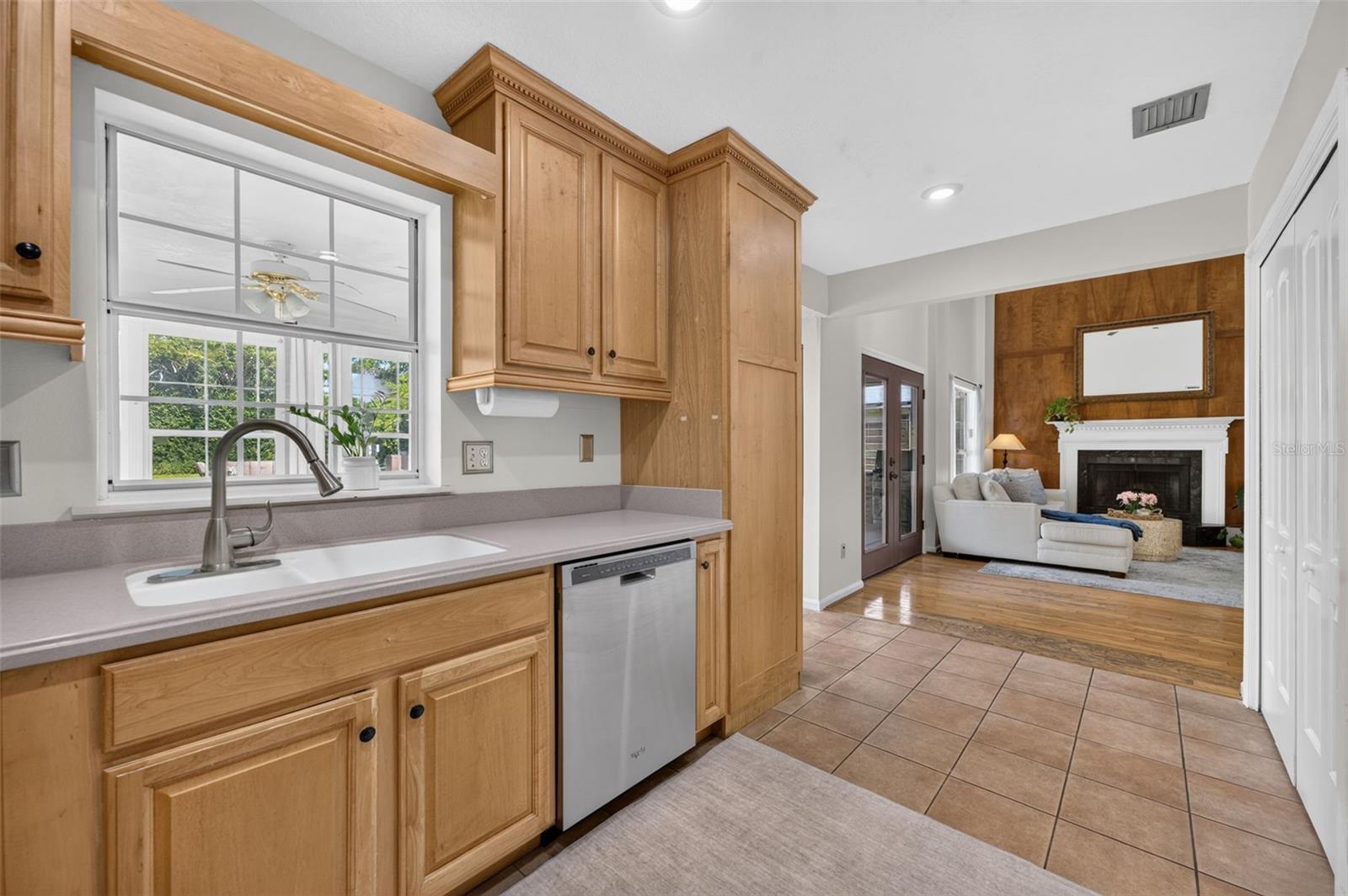 DIXIE TERRACE - Residential