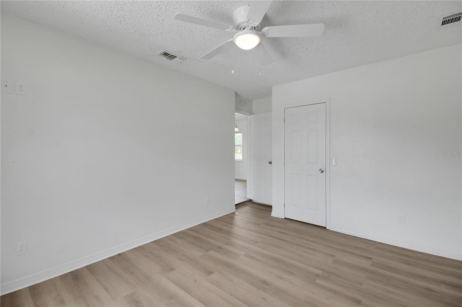 LADY LAKE PADGETT ESTATES SUB - Residential