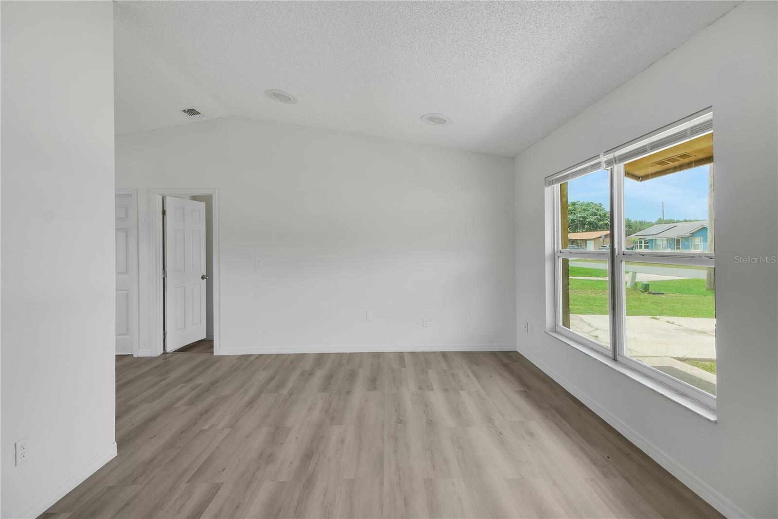 LADY LAKE PADGETT ESTATES SUB - Residential
