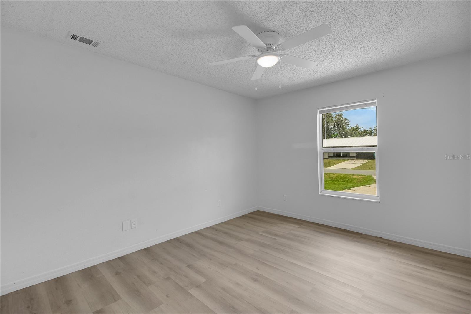 LADY LAKE PADGETT ESTATES SUB - Residential