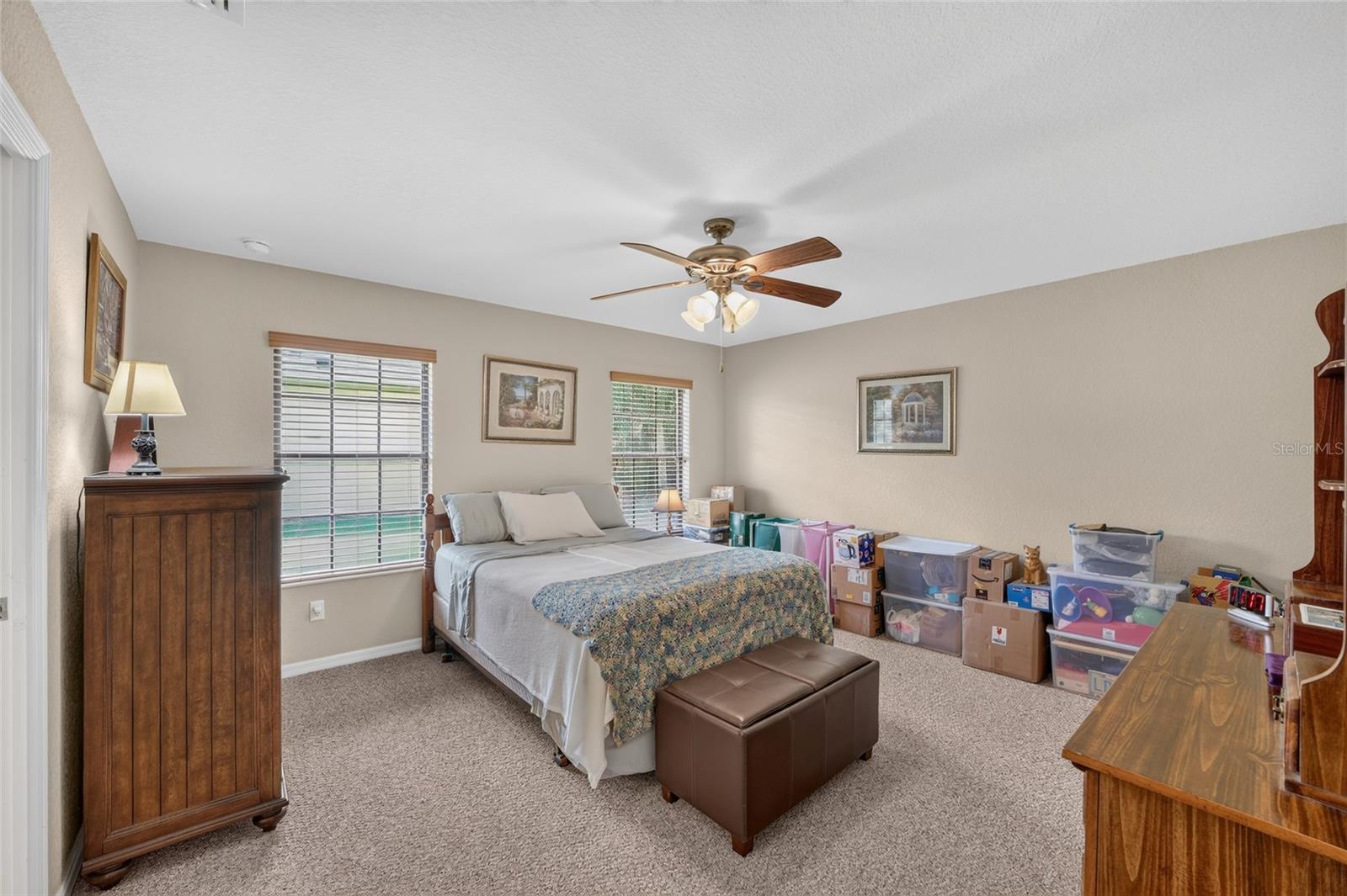 MEADOWS/STONECREST UN 02 - Residential
