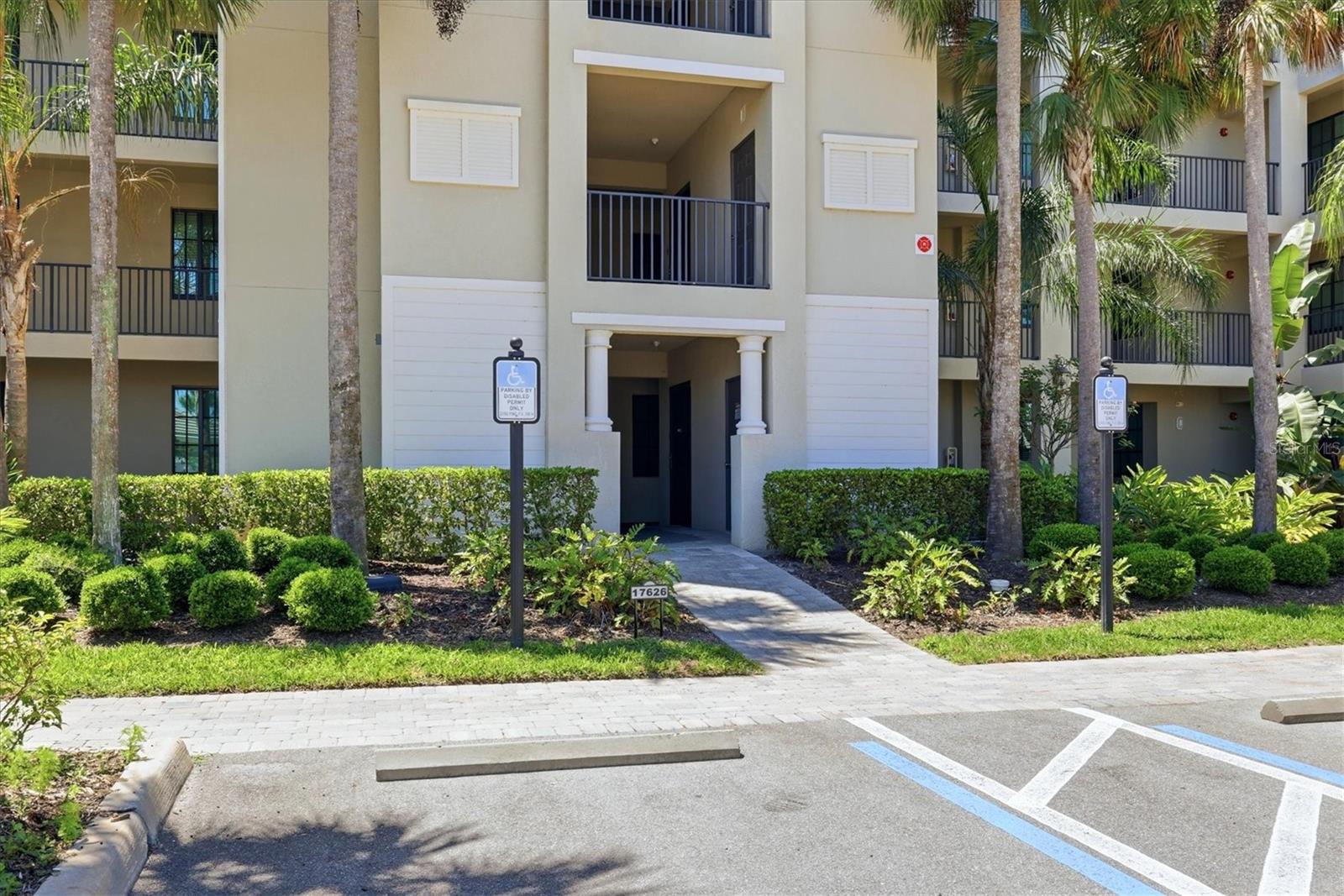 TERRACE V AT LAKEWOOD NATIONAL PH I - Residential