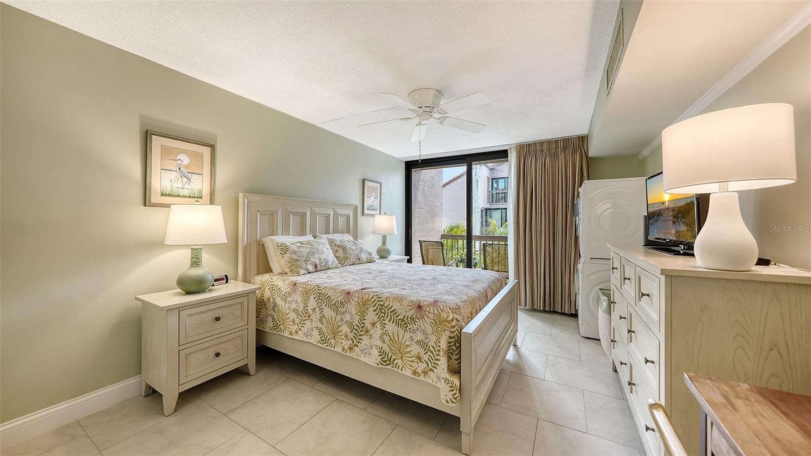 SANDY COVE III - Residential