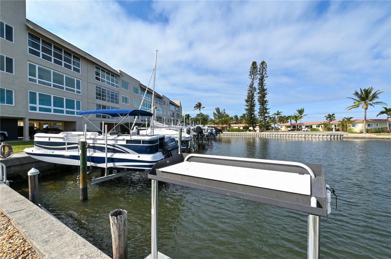 WINDWARD BAY AMD - Residential