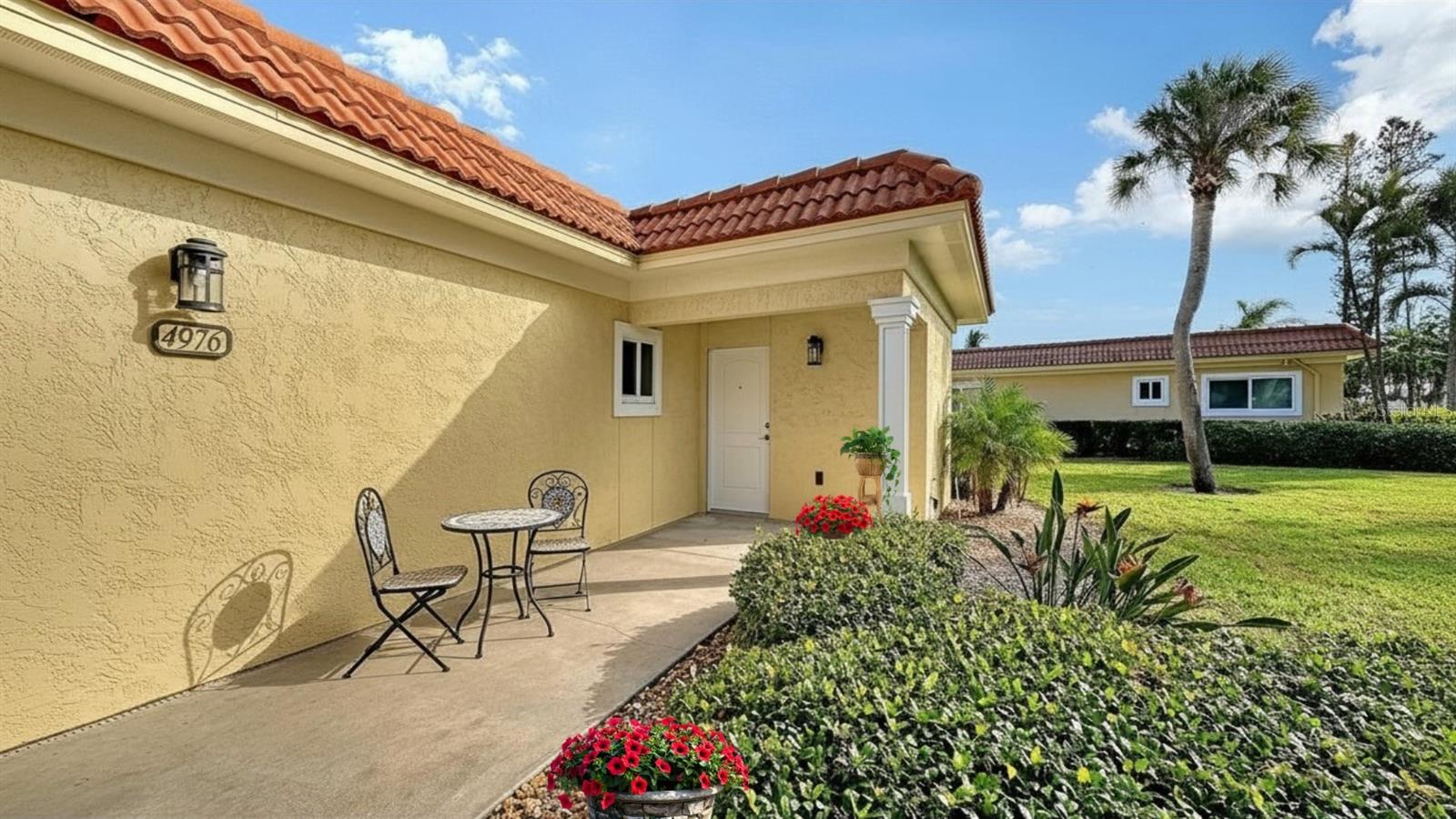 WINDWARD BAY AMD - Residential