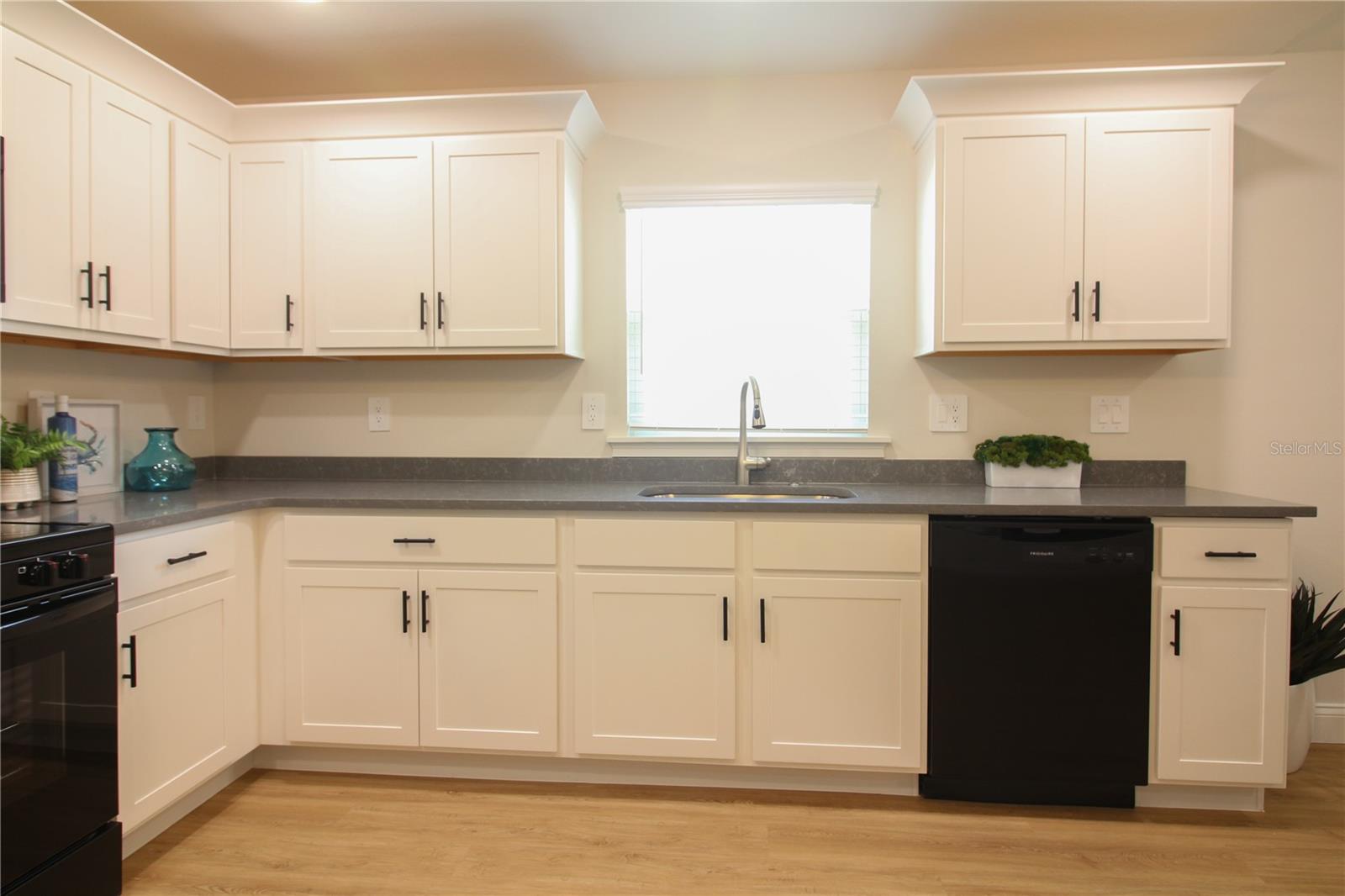 HARDINS SECOND ADD - Residential Lease