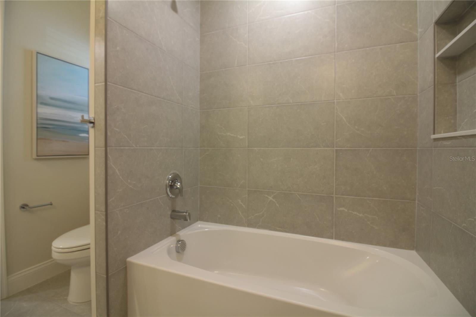 HARDINS SECOND ADD - Residential Lease