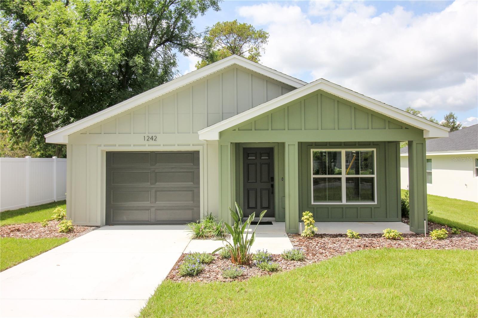 HARDINS SECOND ADD - Residential Lease