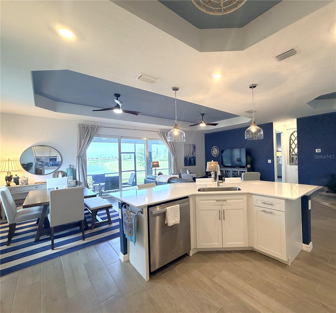 WELLEN  GOLF & COUNTRY CLUB - Residential Lease