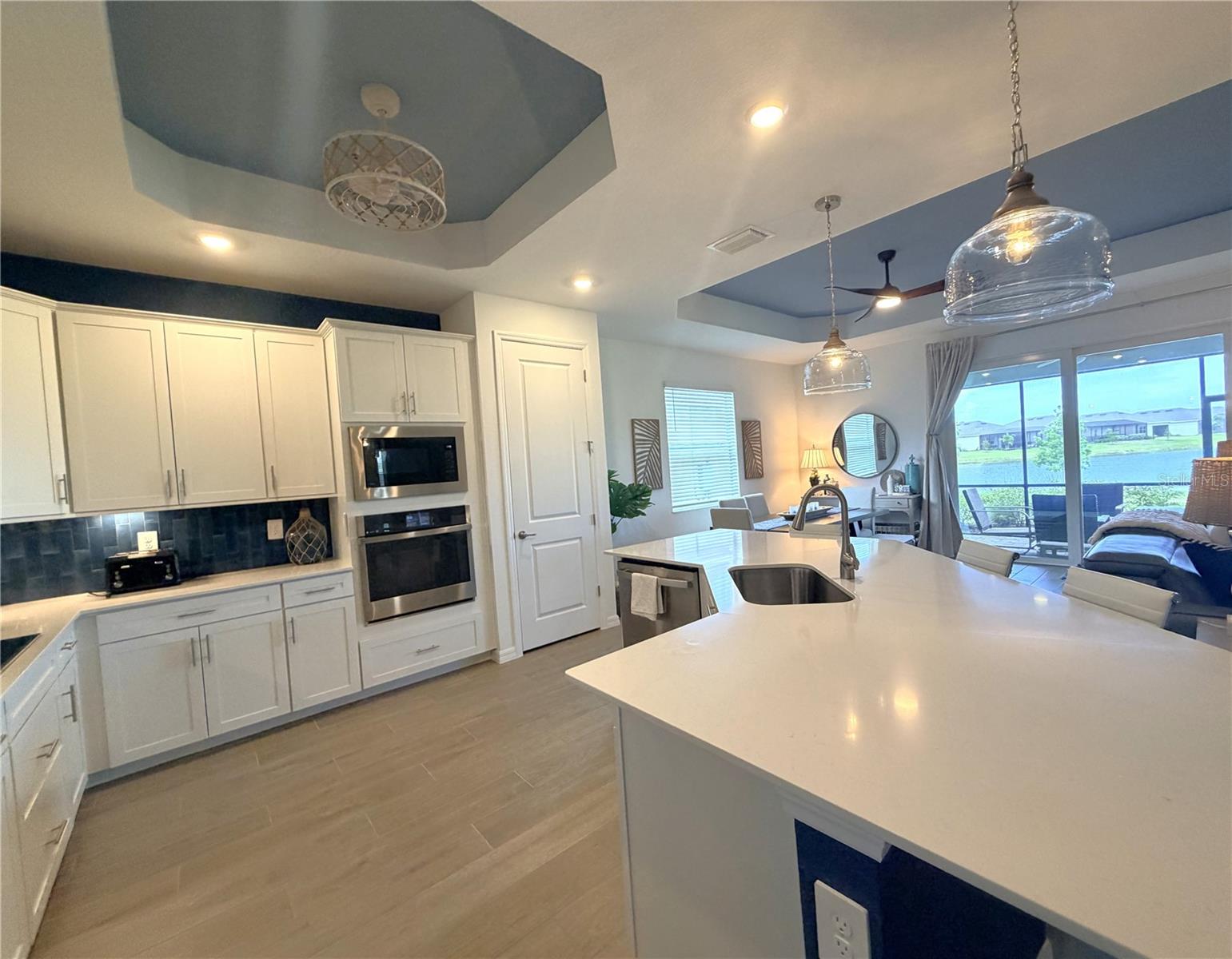 WELLEN  GOLF & COUNTRY CLUB - Residential Lease