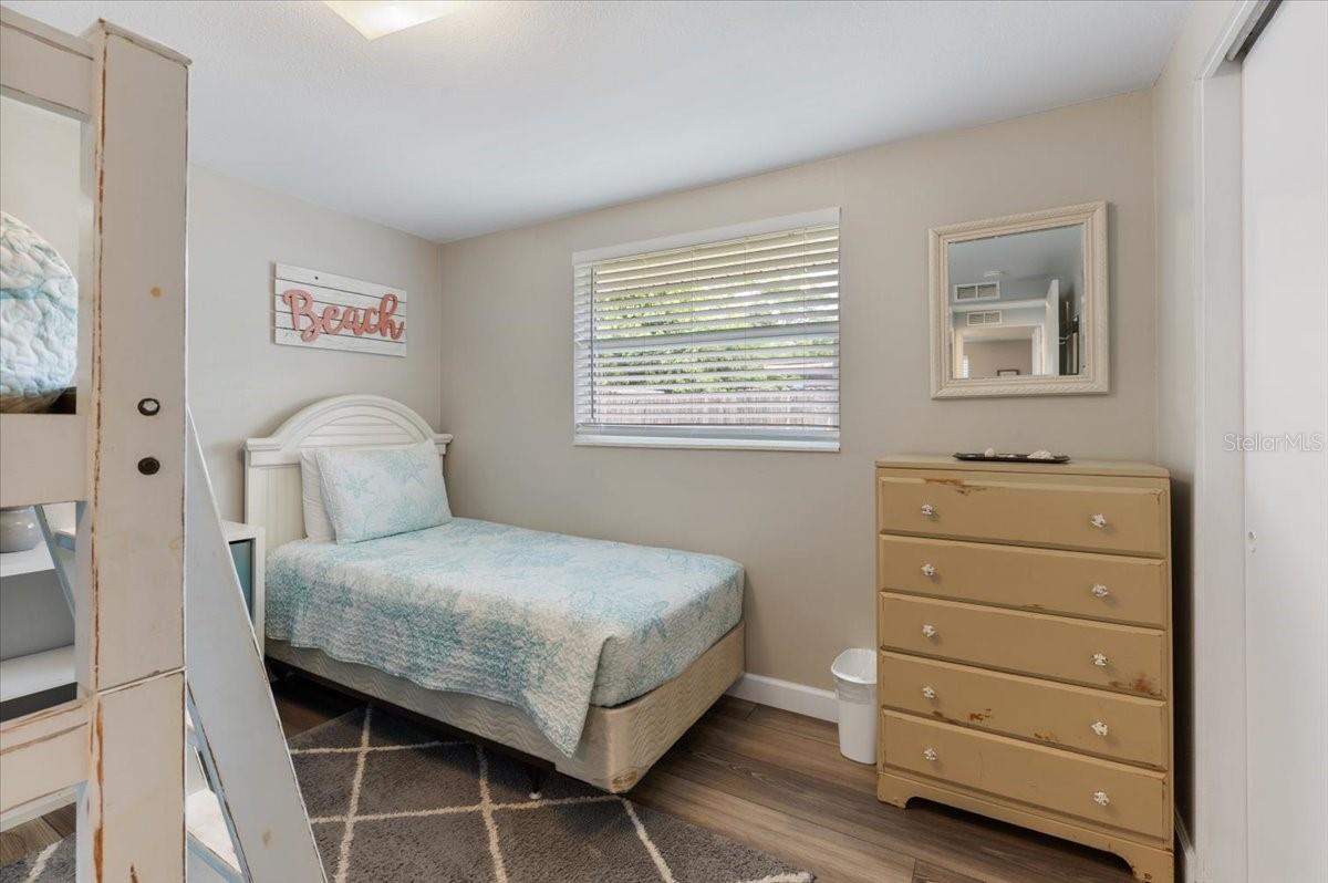 ROBIN HOOD WOODS - Residential
