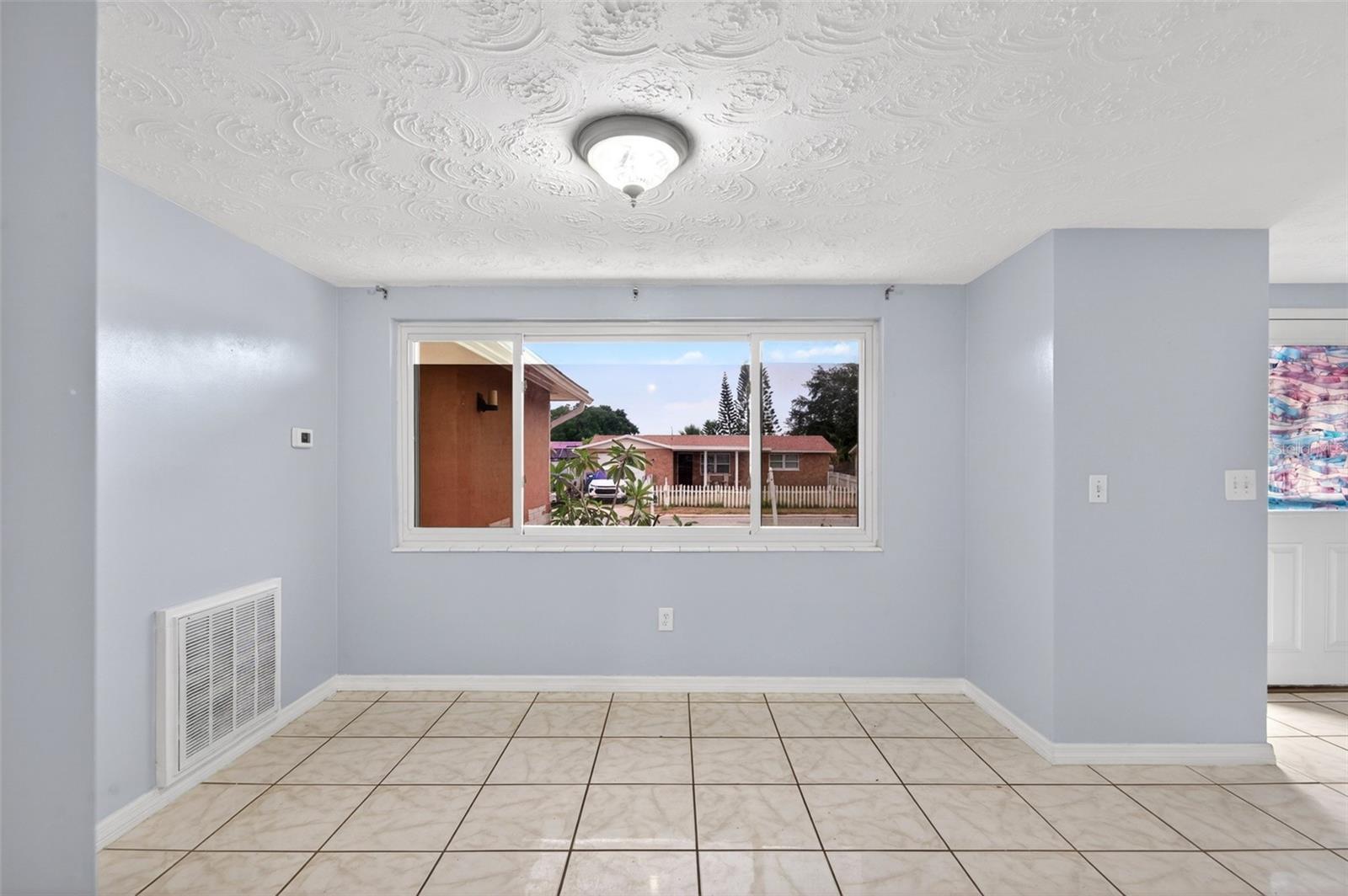 ALOHA GARDENS - Residential