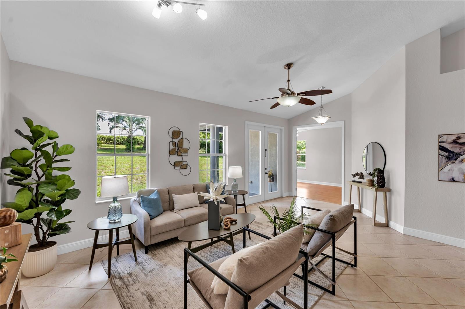 GRANDEUR - Residential