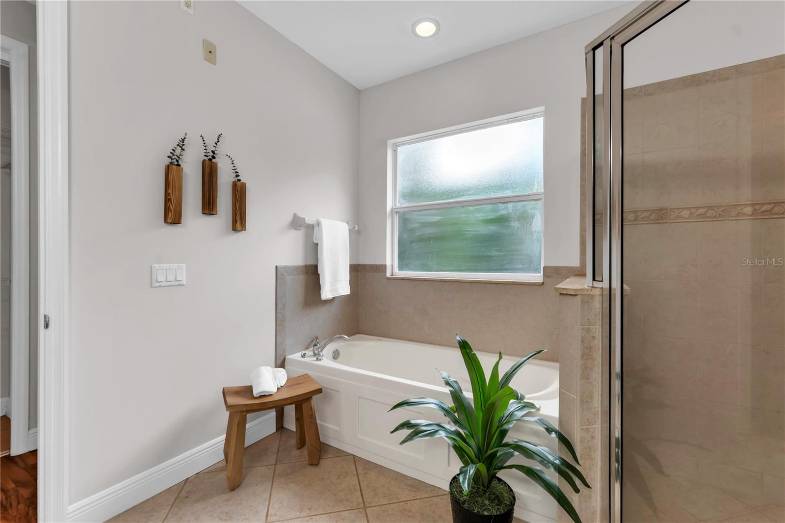 GRANDEUR - Residential
