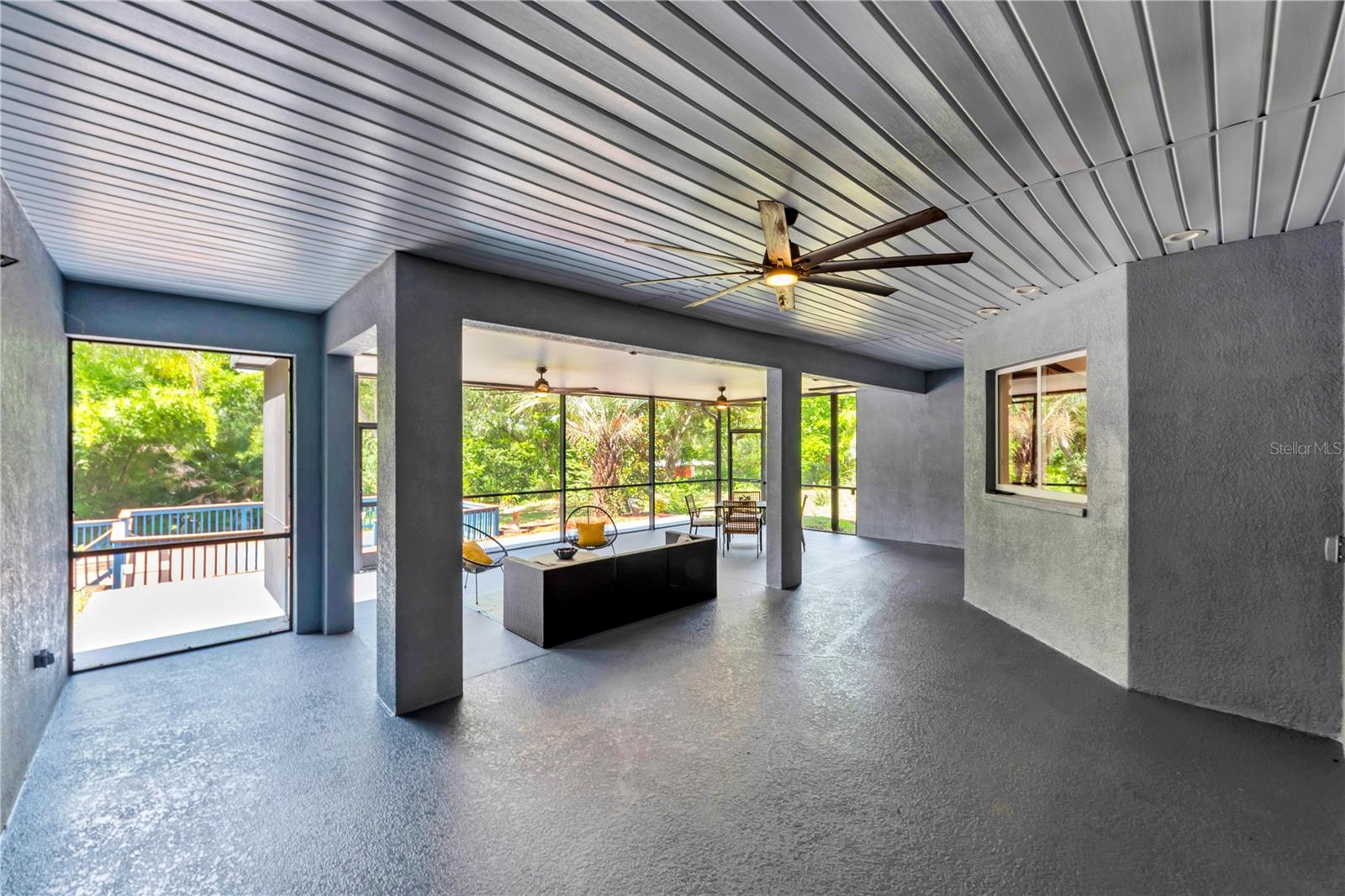 GRANDEUR - Residential