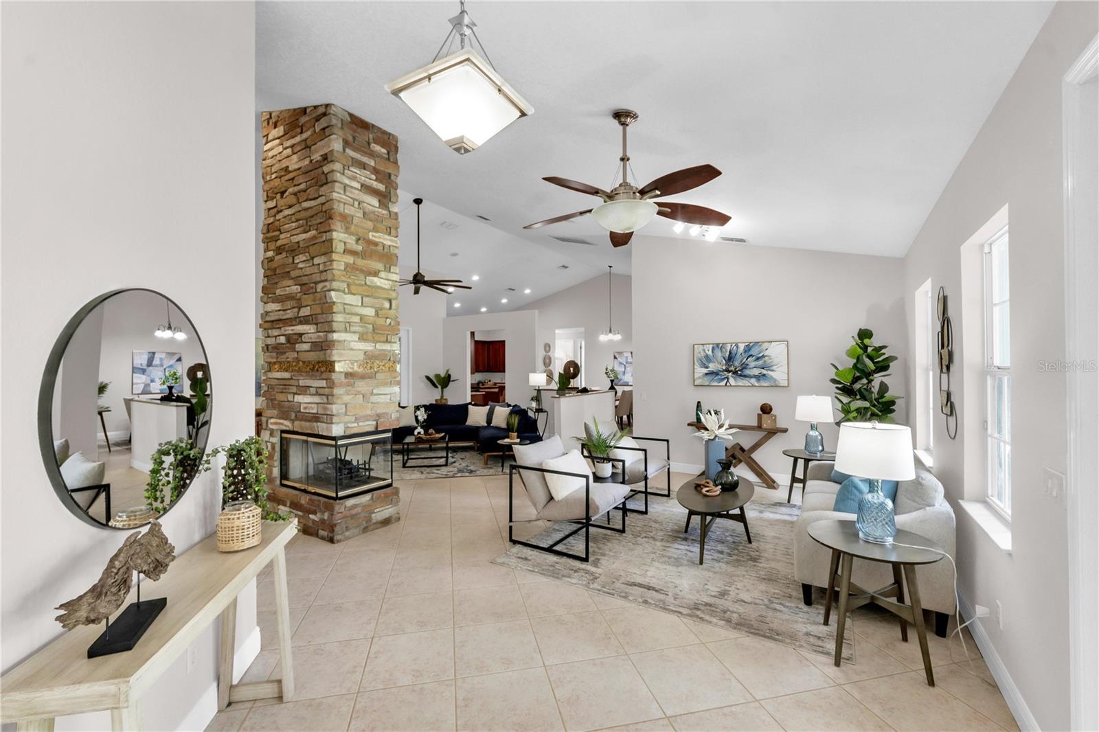 GRANDEUR - Residential
