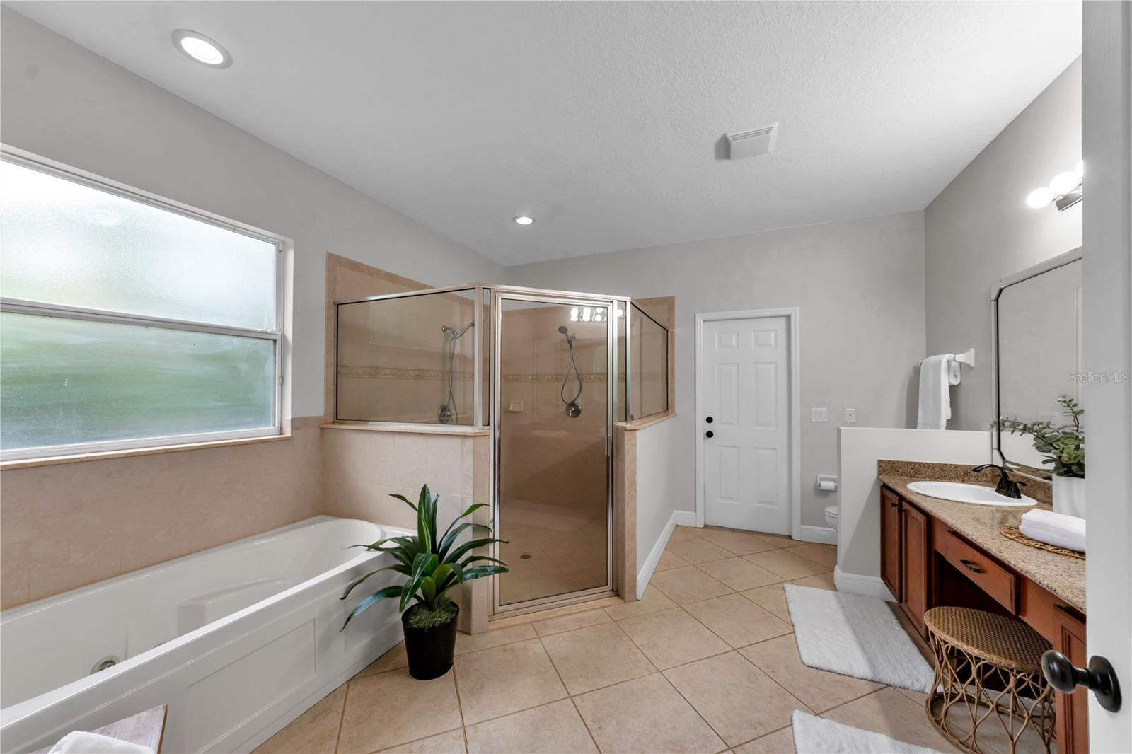 GRANDEUR - Residential