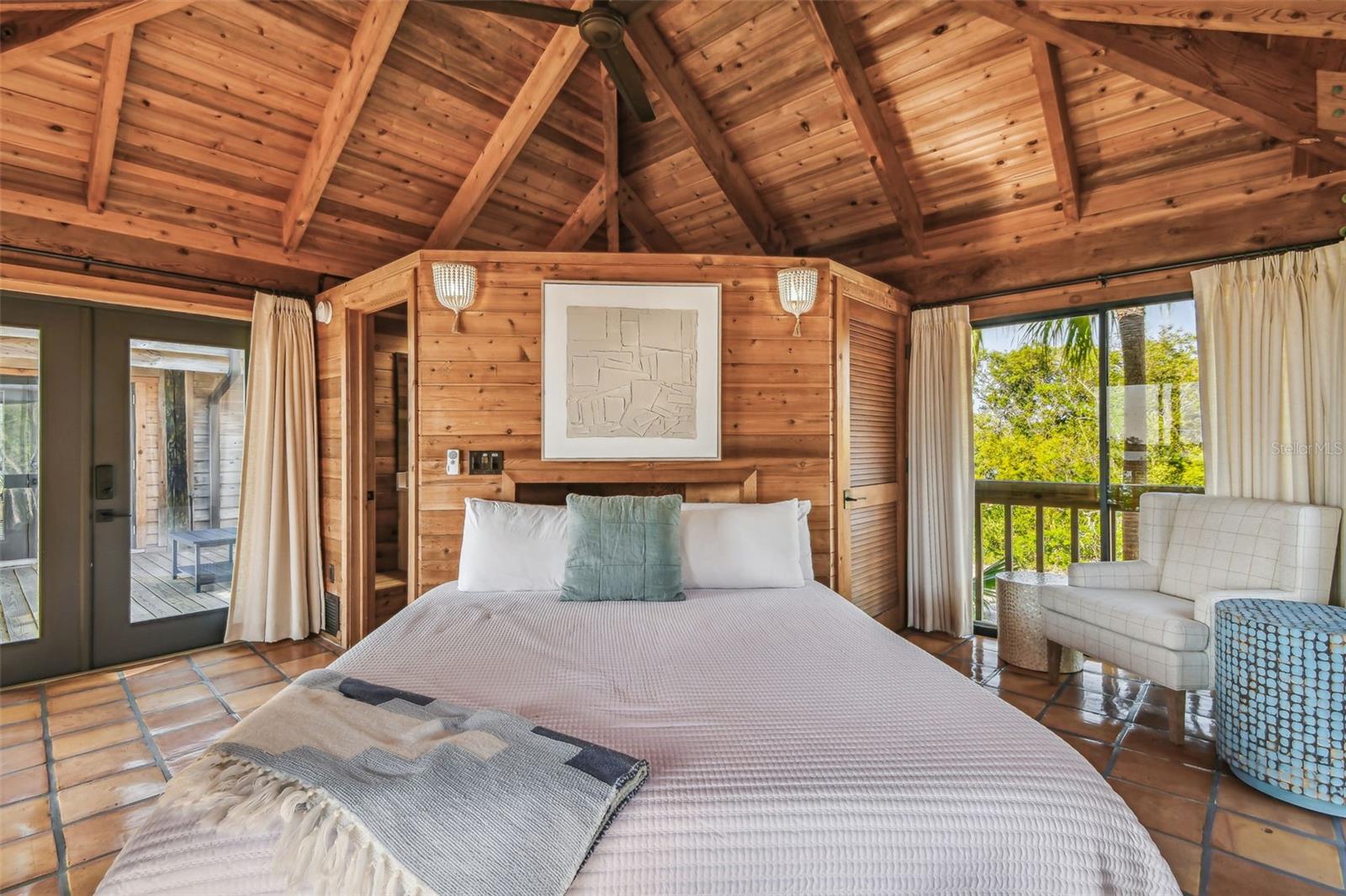 JEWFISH KEY - Residential
