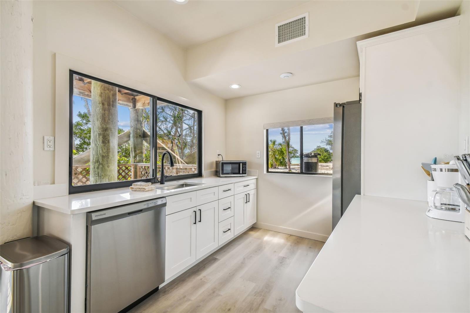 JEWFISH KEY - Residential