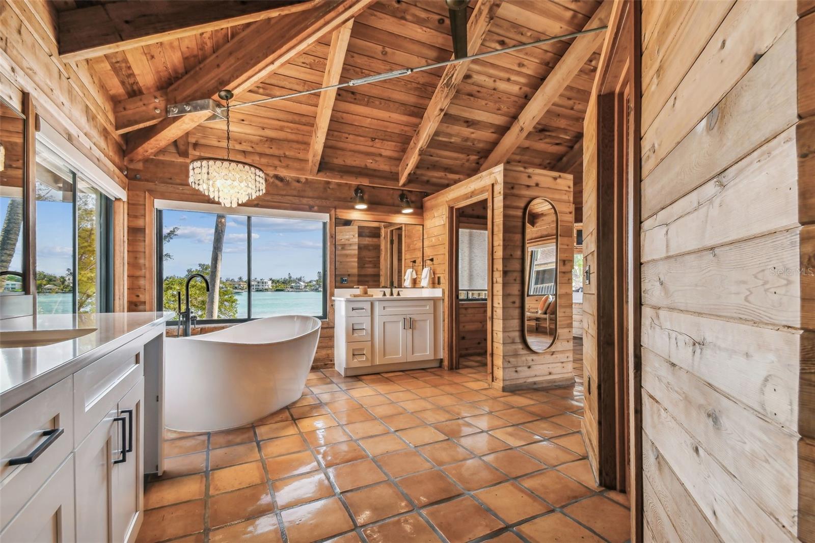 JEWFISH KEY - Residential