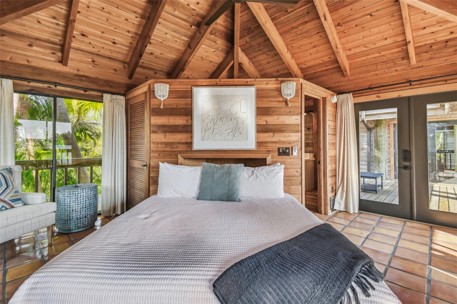 JEWFISH KEY - Residential