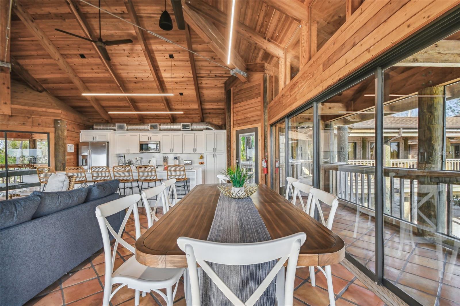 JEWFISH KEY - Residential
