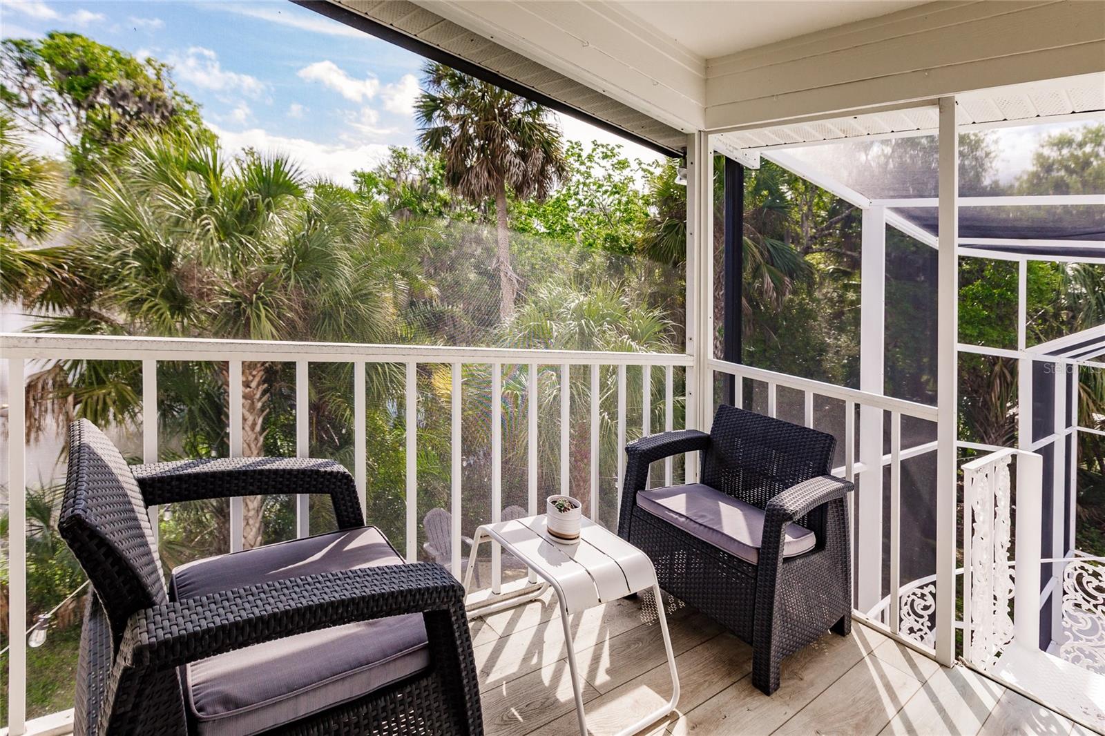 FIRETHORNE LAKES - Residential